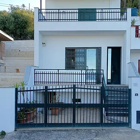 Alba Di Mare Con Parcheggio E Vista Mare 게스트하우스 안드라노