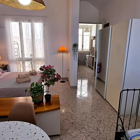 Alba Di Mare Con Parcheggio E Vista Mare Pensionat 3*
